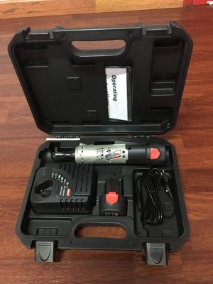 CLE A ROCHET 3/8" S/BATTERIE 10.8V (1 batt/B30313820)