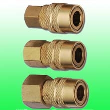 COUPLEUR RAPIDE FEMELLE 1/4" TARAUDEE (F-F)